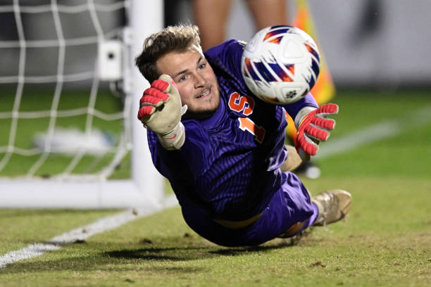 站在泳池之 站在泳池之